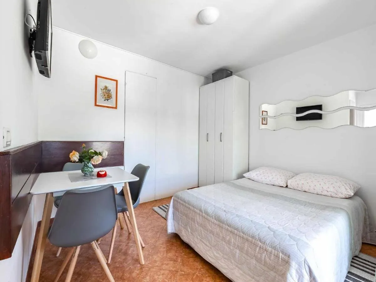 Apartments Radan Porec 0*,